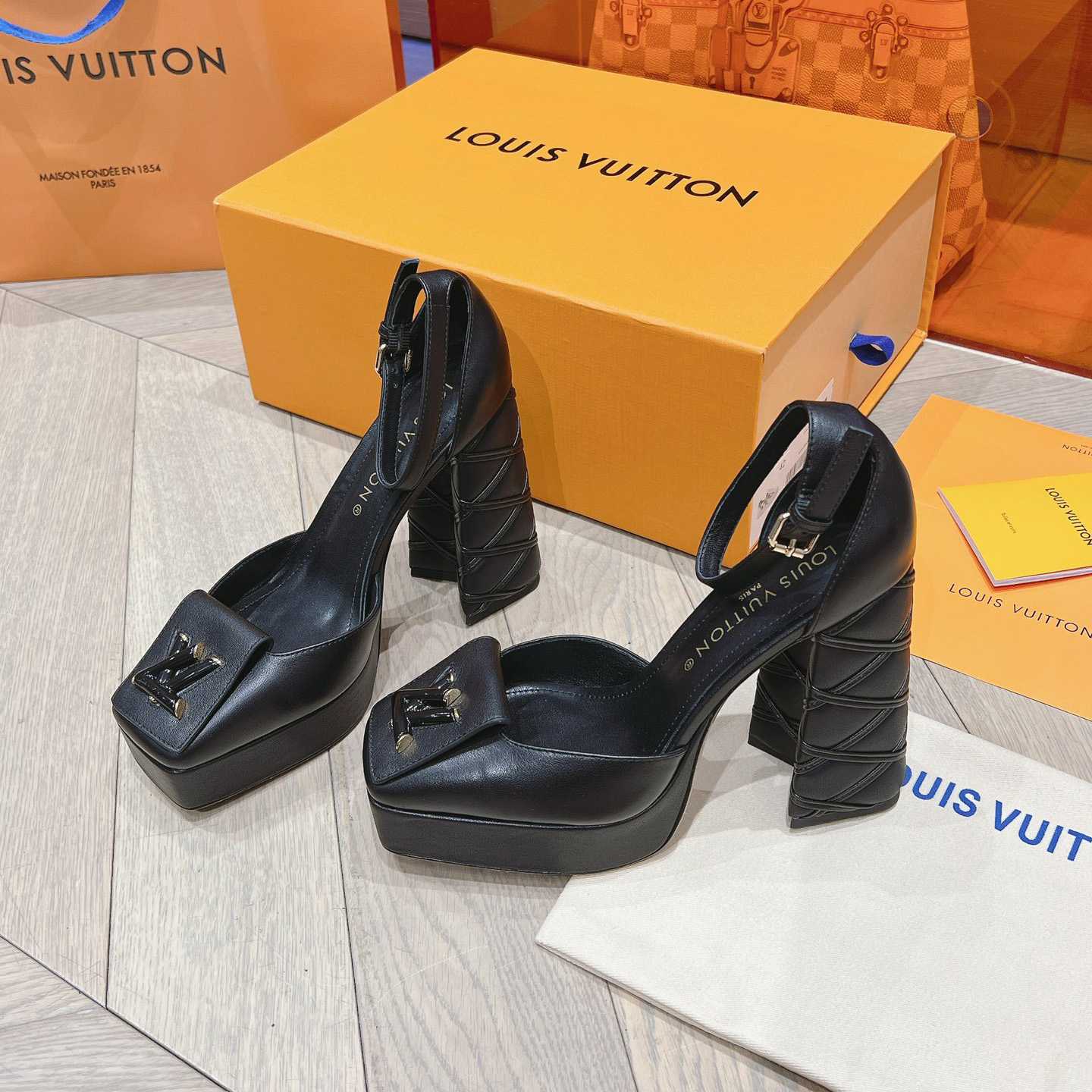 Louis Vuitton Shake Platform Pump  1ACMYU - 