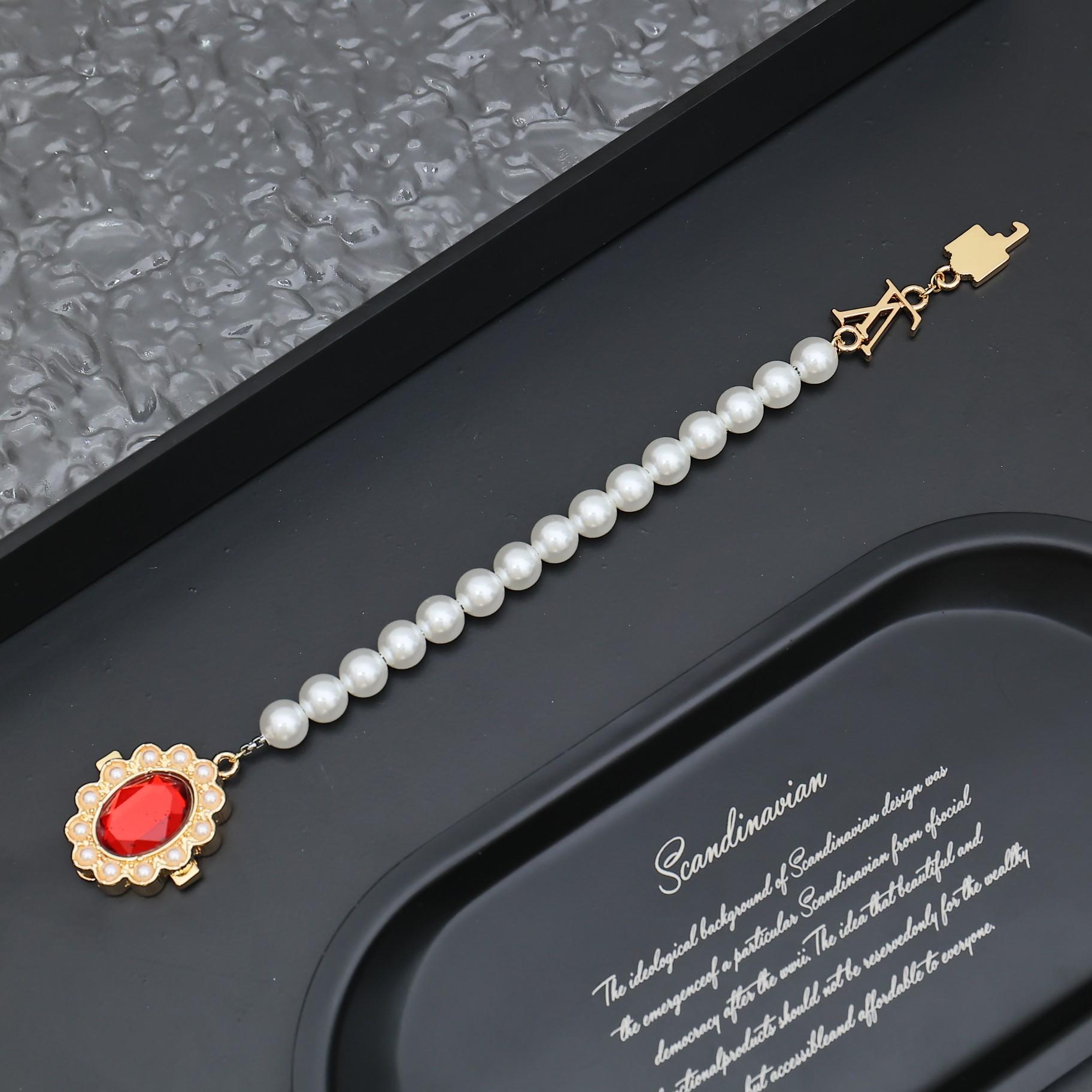 Louis Vuitton LV Dynasty Bracelet   M1497M - 
