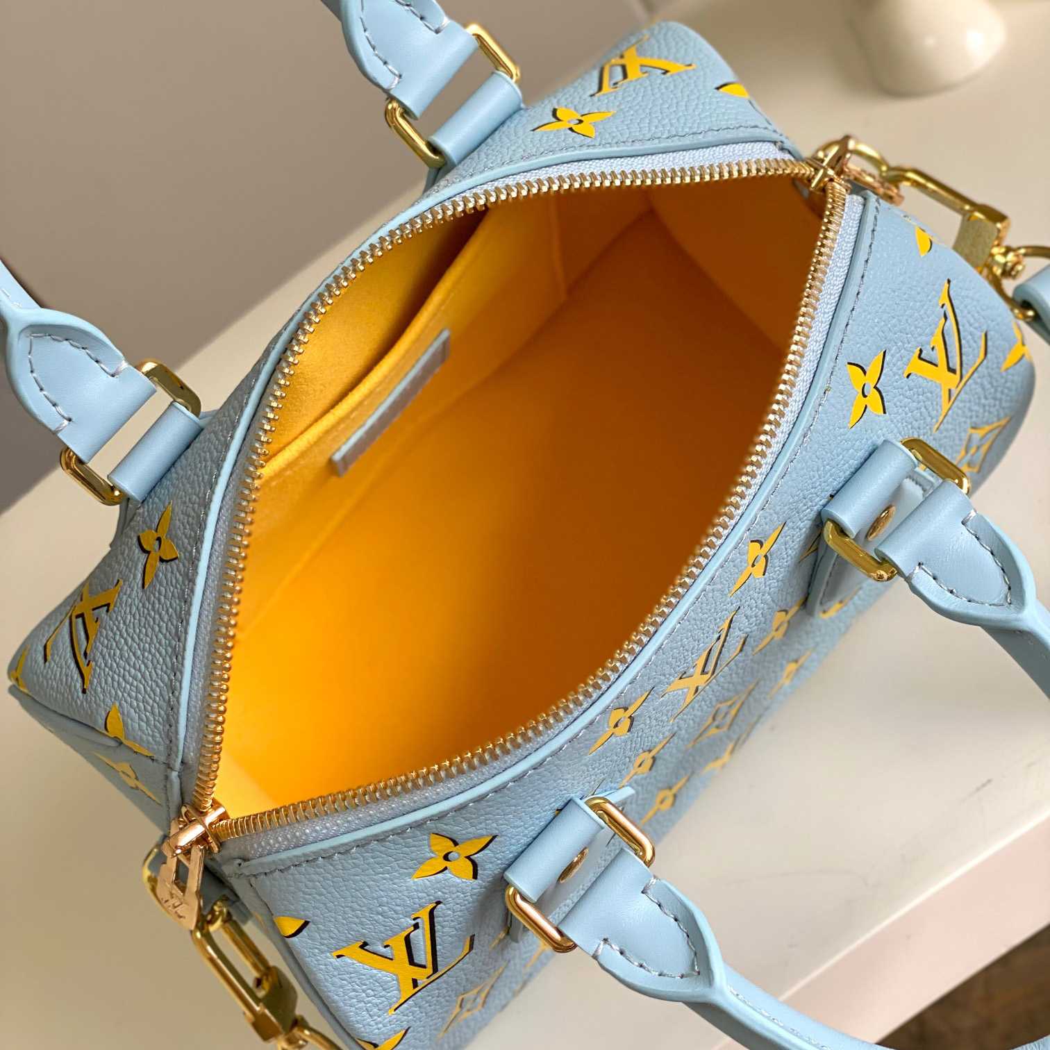 Louis Vuitton Speedy Bandoulière 20   M25454 - 