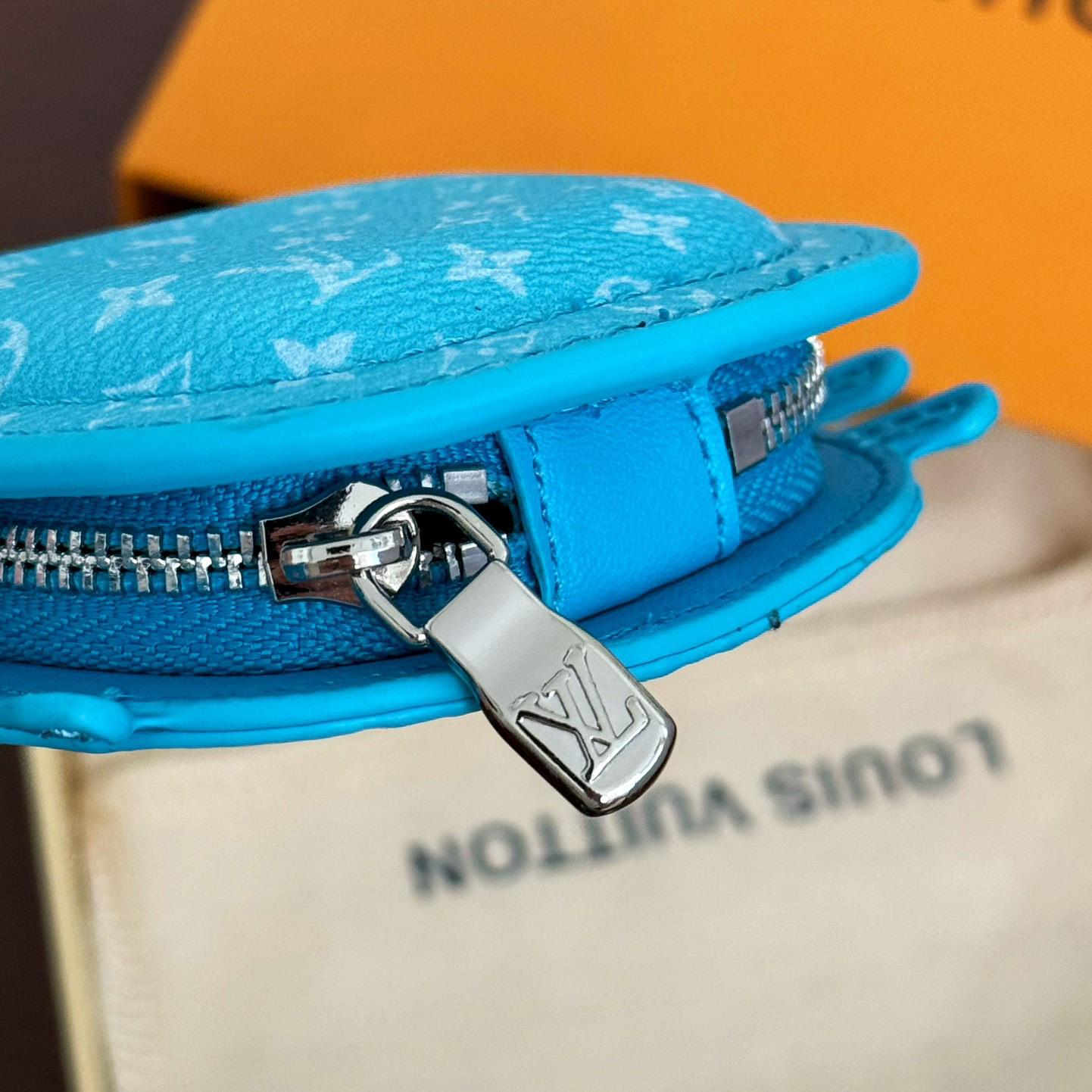 Louis Vuitton LV Crab Bag Charm   M01930 - 