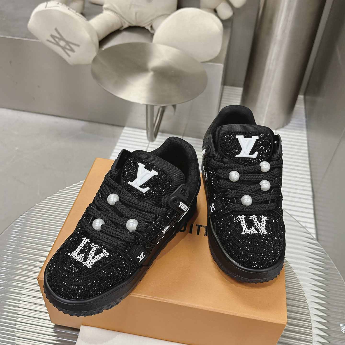 Louis Vuitton LV Trainer Maxi Sneaker   1ACEOK（upon uk size） - DesignerGu