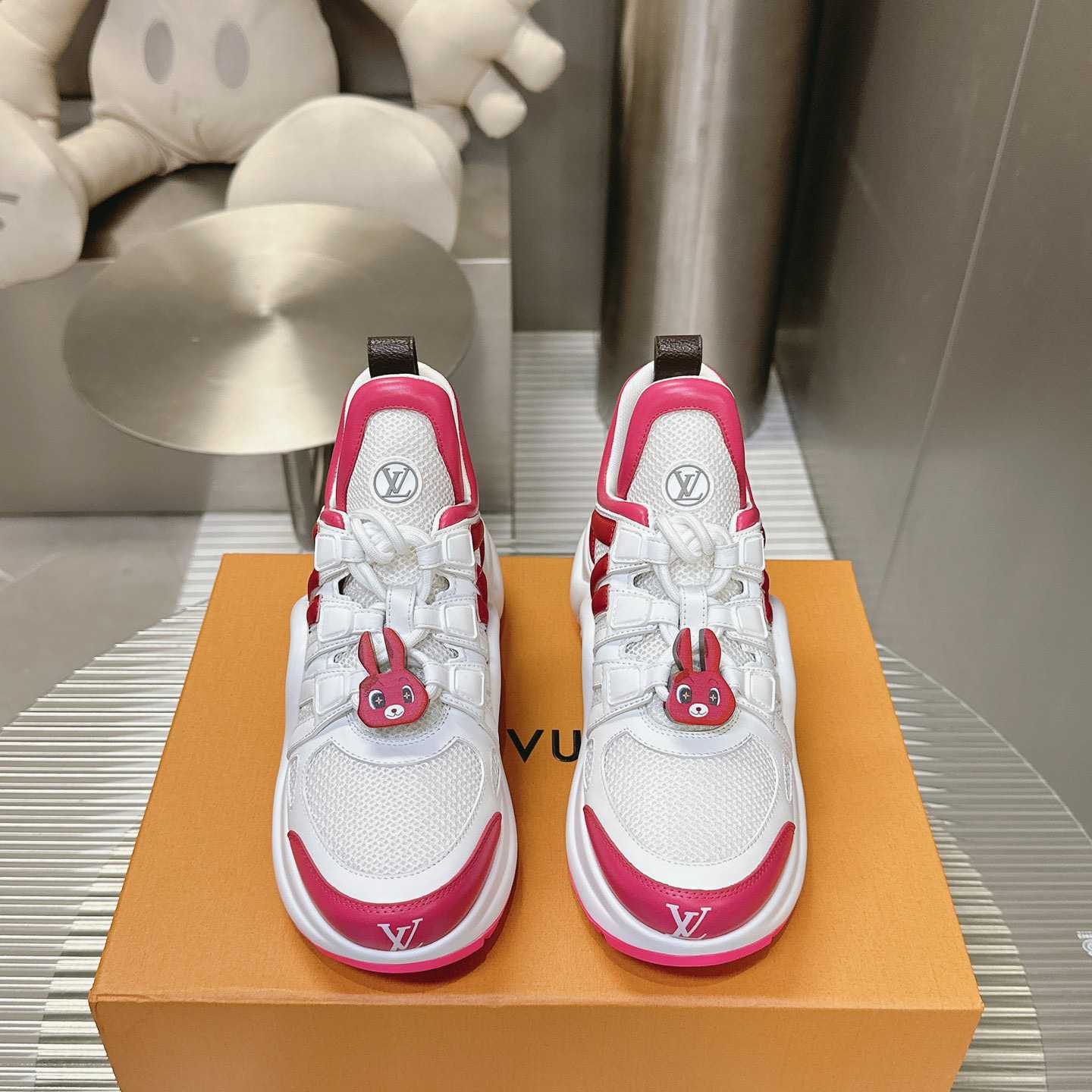 Louis Vuitton LV Archlight Sneaker   1AD35I - 