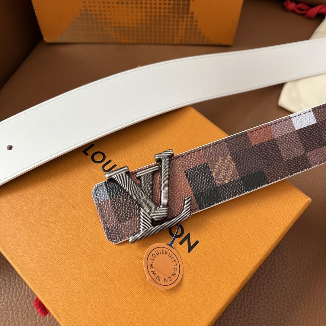 Louis Vuitton LV Initiales 40mm Reversible Belt - 