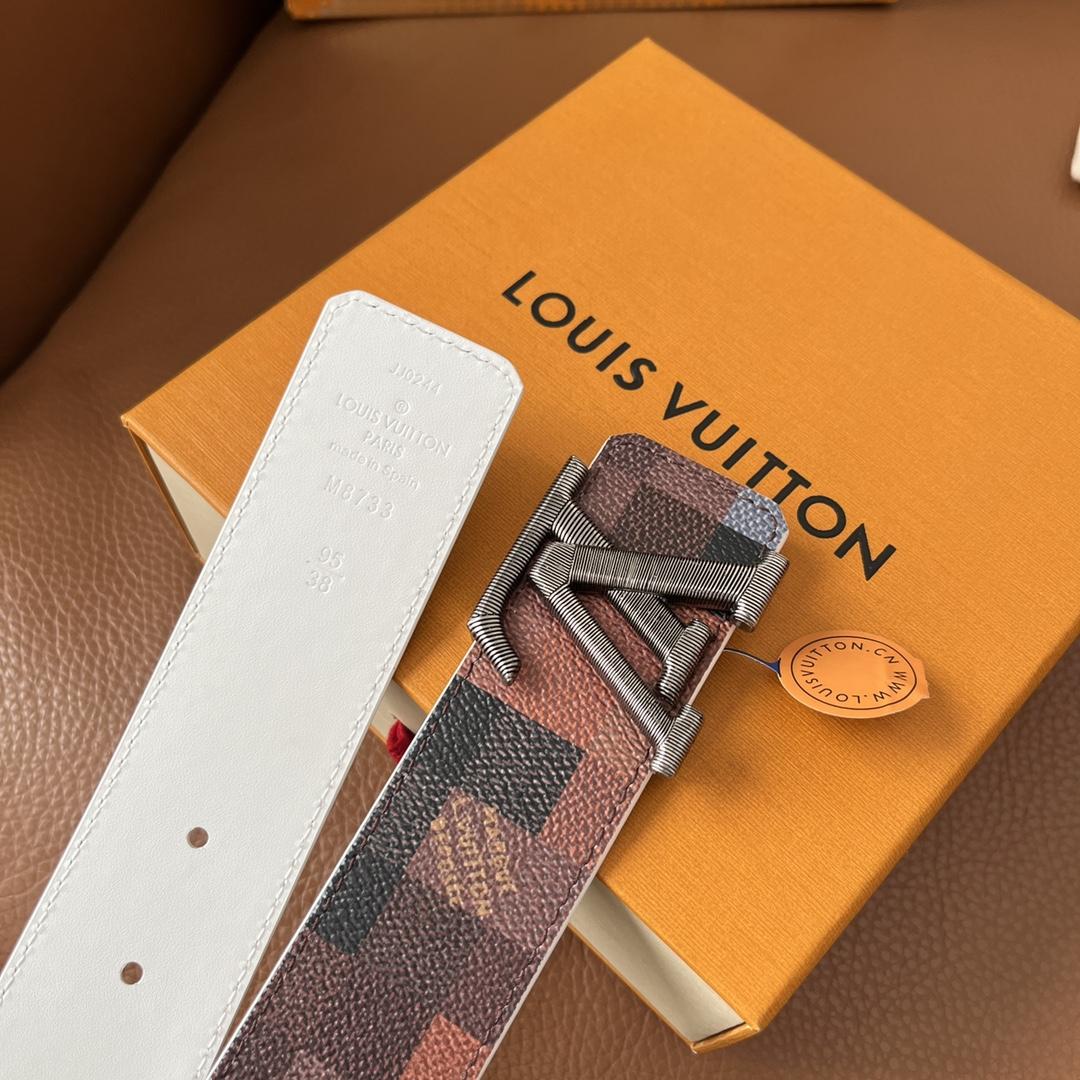 Louis Vuitton LV Initiales 40mm Reversible Belt - 