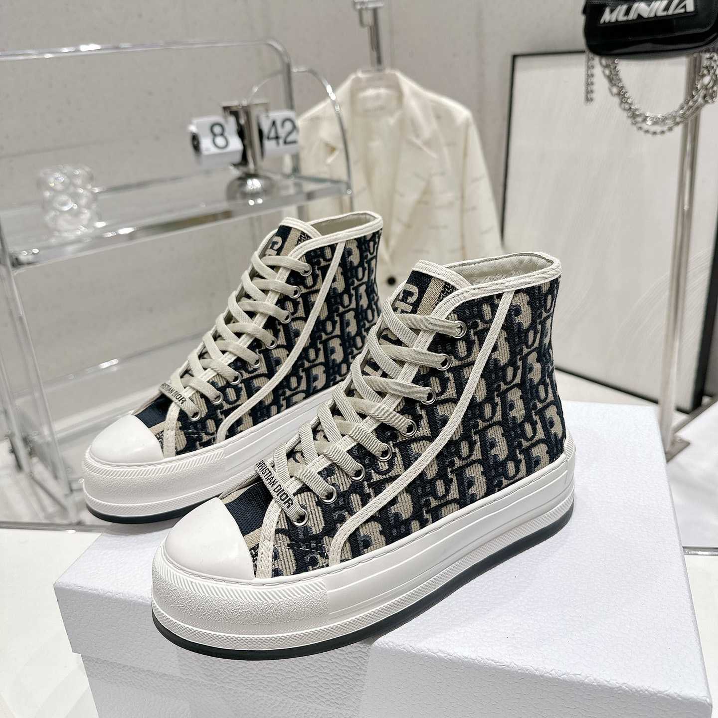 Dior Walk'n'Dior Platform Sneaker - 
