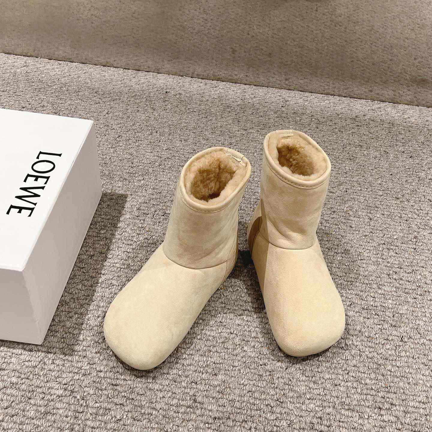 Loewe Lago Boot In Suede And Shearling - 