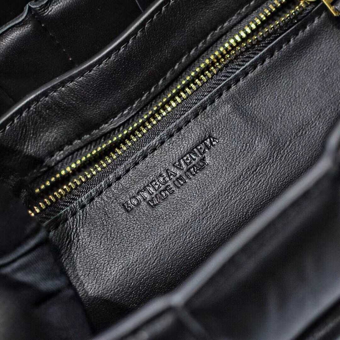 Bottega Veneta Chain Cassette （26*18*8CM） - 