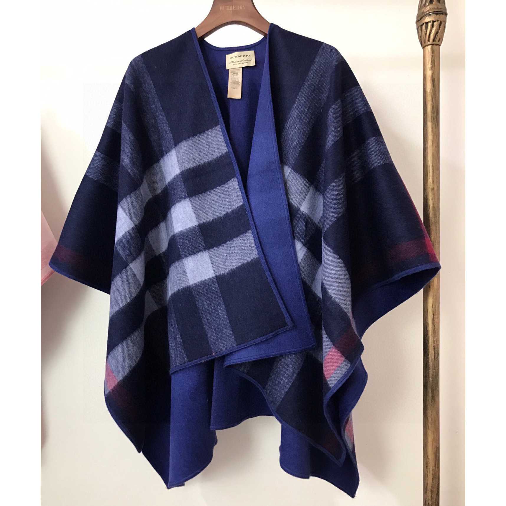 Burberry Charlotte Reversible Wool Felt Cape    140*140cm - 
