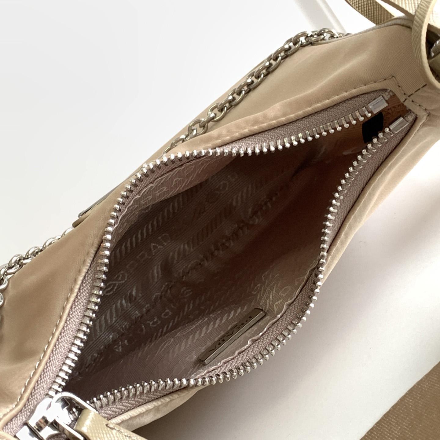 Prada Re-Edition 1995 Chaîne Re-Nylon Mini-bag - 