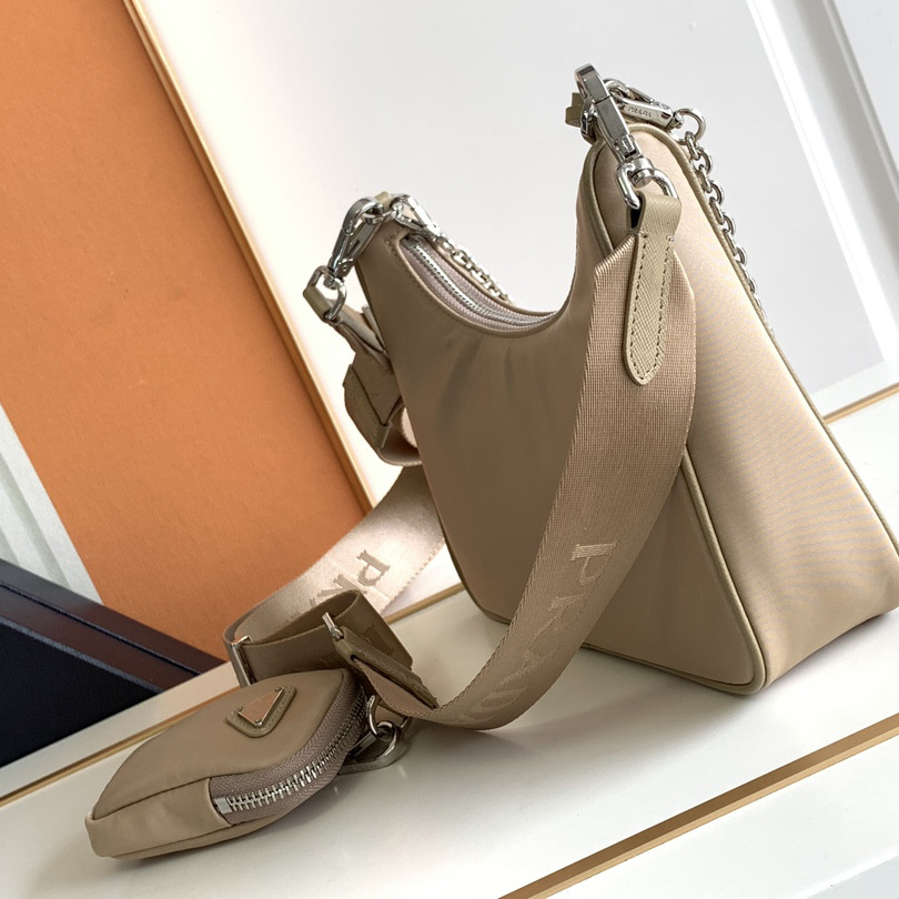 Prada Re-Edition 1995 Chaîne Re-Nylon Mini-bag - 