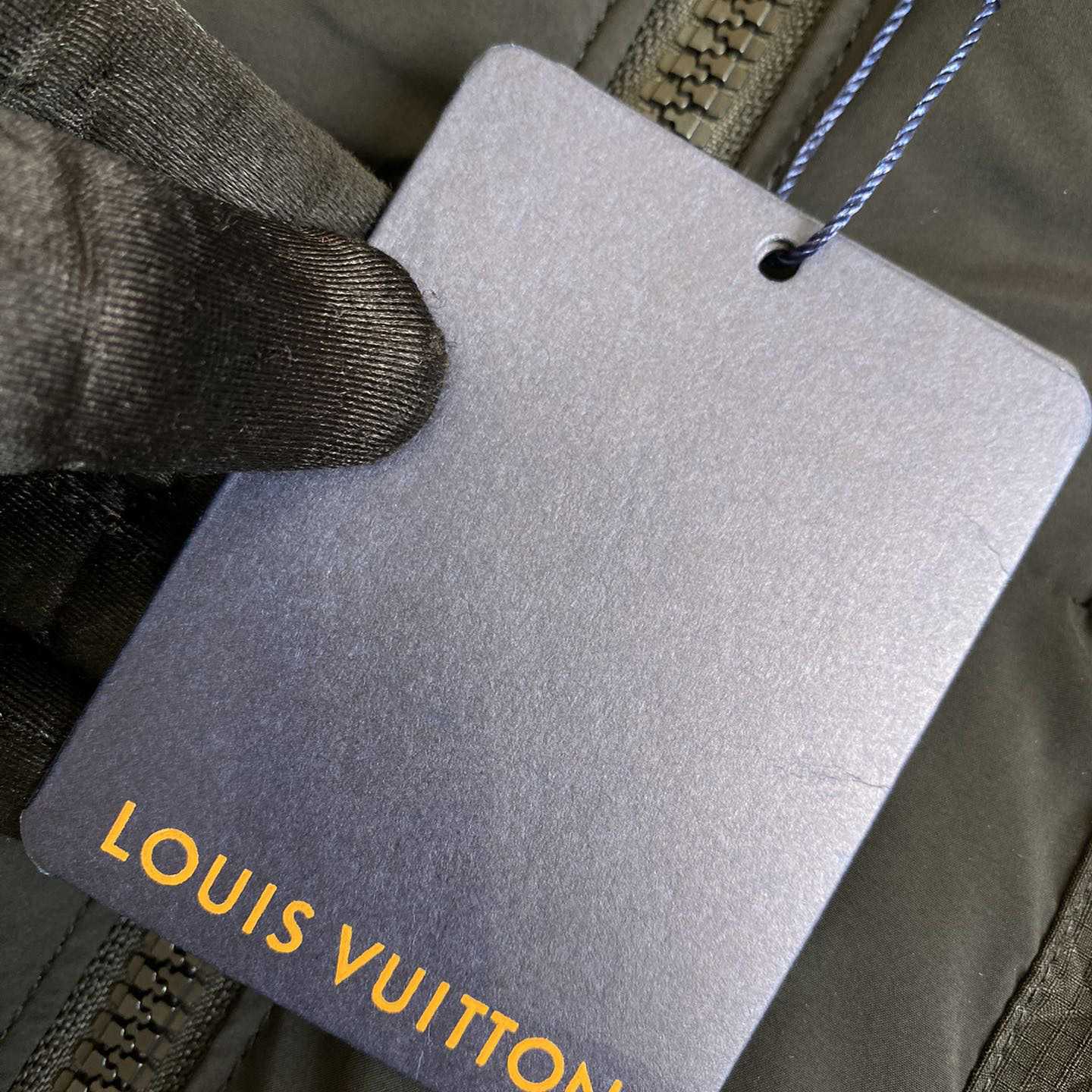 Louis Vuitton Down Blouson   1AFA37 - 