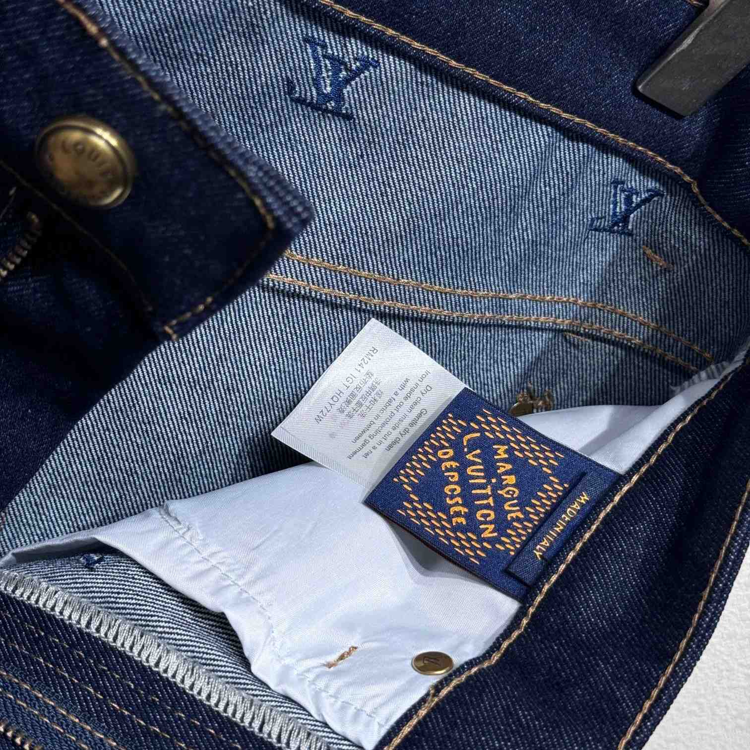Louis Vuitton LV Blason Embroidered Denim Pants    1AFY23 - 