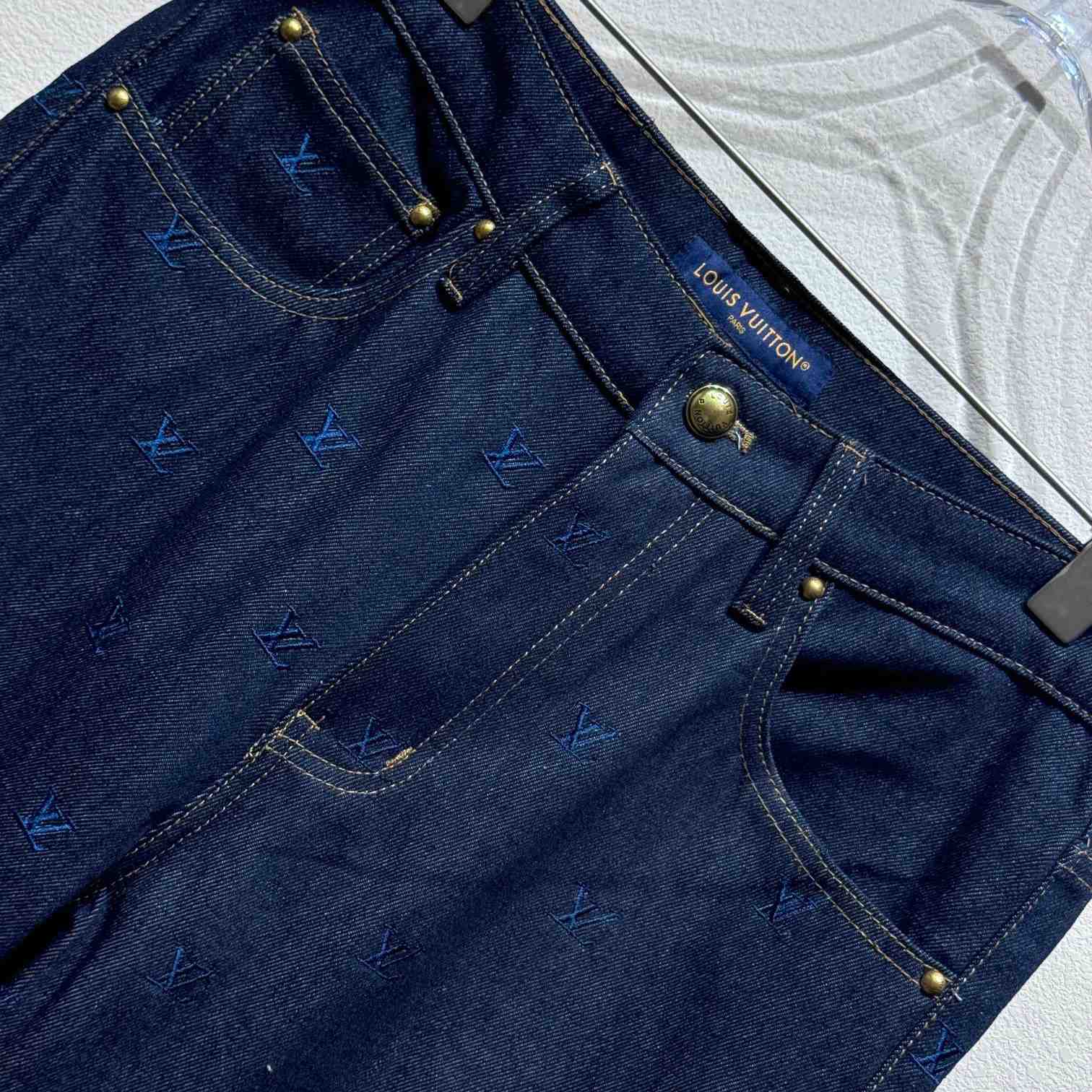 Louis Vuitton LV Blason Embroidered Denim Pants    1AFY23 - 