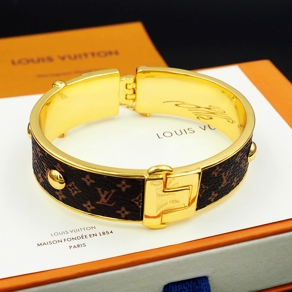 Louis Vuitton LV Signature Bracelet   M1434S - 