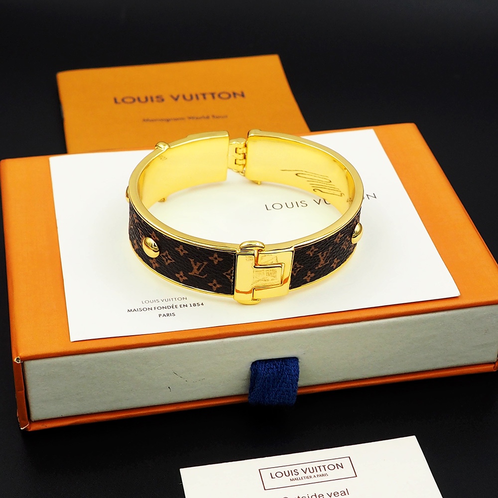 Louis Vuitton LV Signature Bracelet   M1434S - 