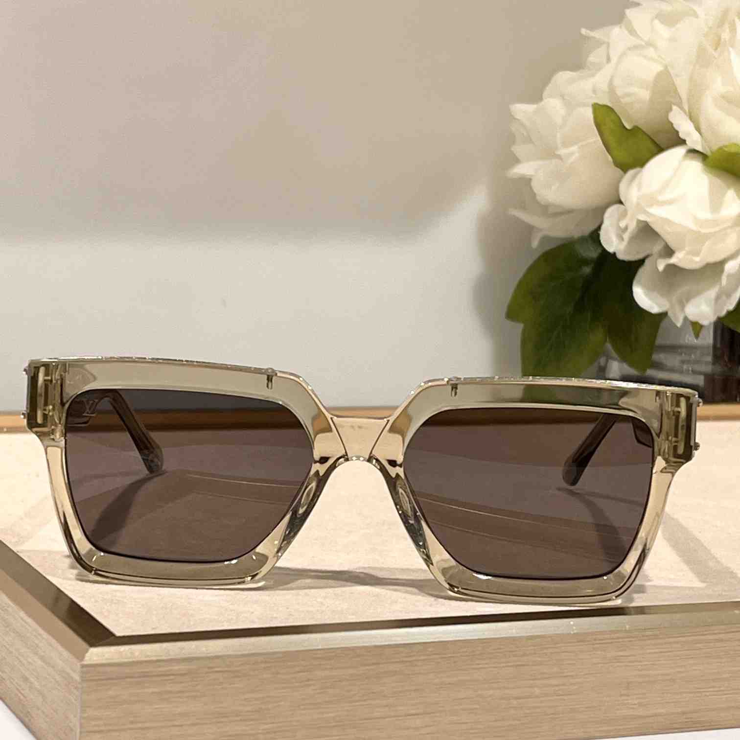 Louis Vuitton 1.1 Millionaires Square Sunglasses  LV96006 - 