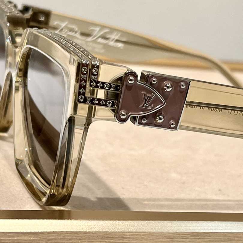 Louis Vuitton 1.1 Millionaires Square Sunglasses  LV96006 - 
