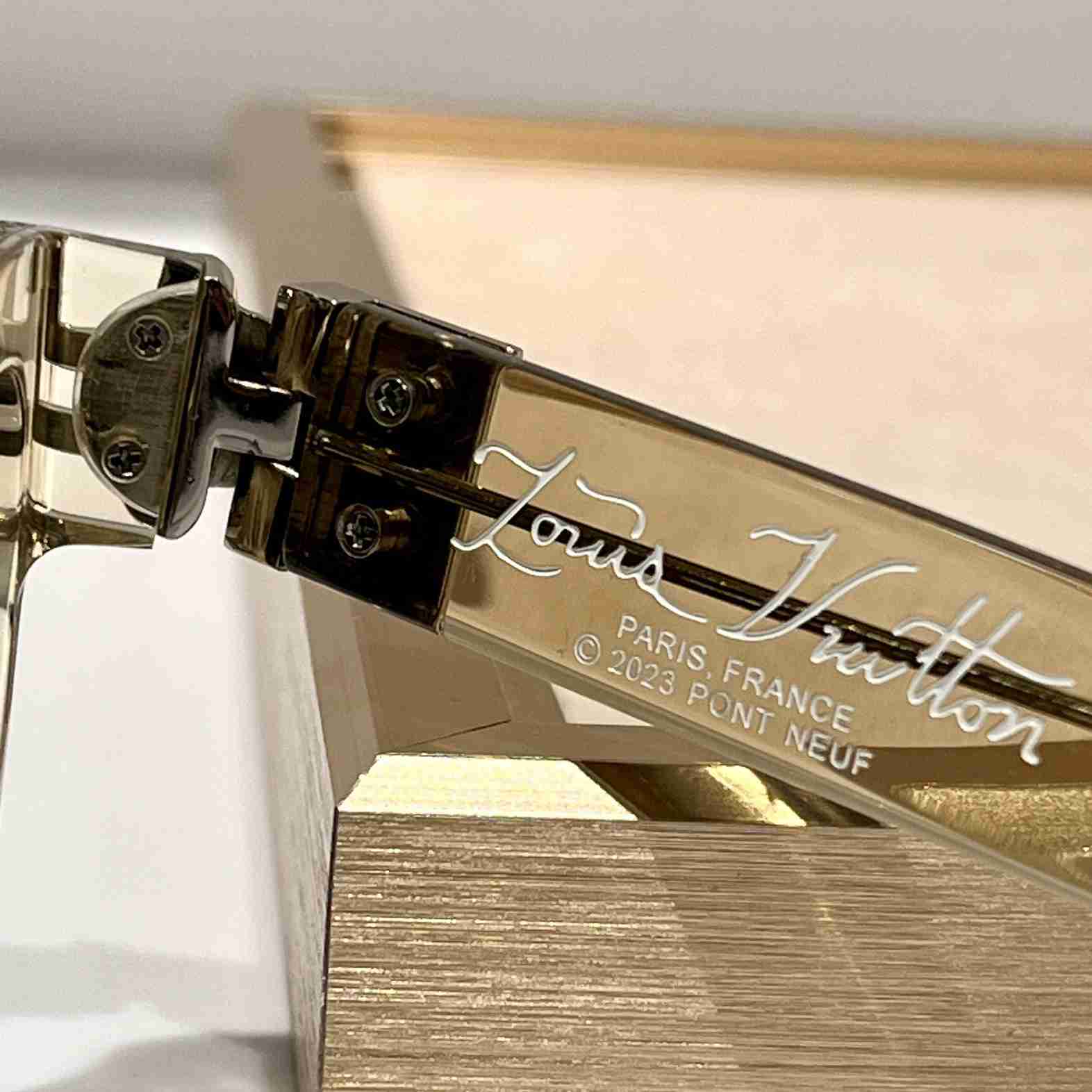 Louis Vuitton 1.1 Millionaires Square Sunglasses  LV96006 - 