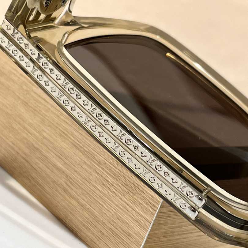 Louis Vuitton 1.1 Millionaires Square Sunglasses  LV96006 - 