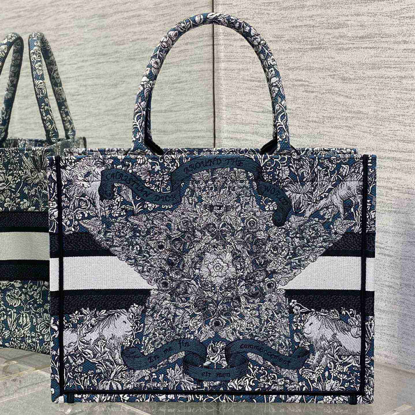 Dior Medium Dior Book Tote    - 