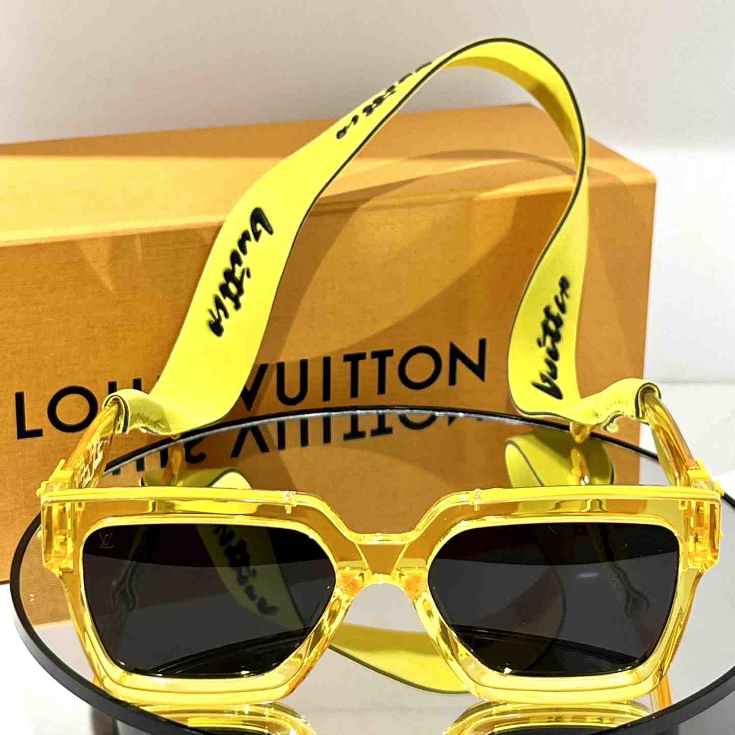 Louis Vuitton 1.1 Millionaires Square Sunglasses  LV96006 - 