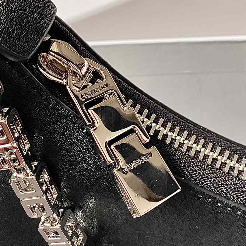 Givenchy Small Moon Cut Out bag In Leather With Chain - 