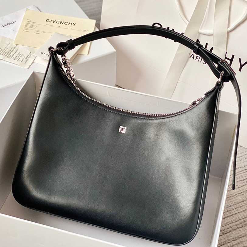 Givenchy Small Moon Cut Out bag In Leather With Chain - 