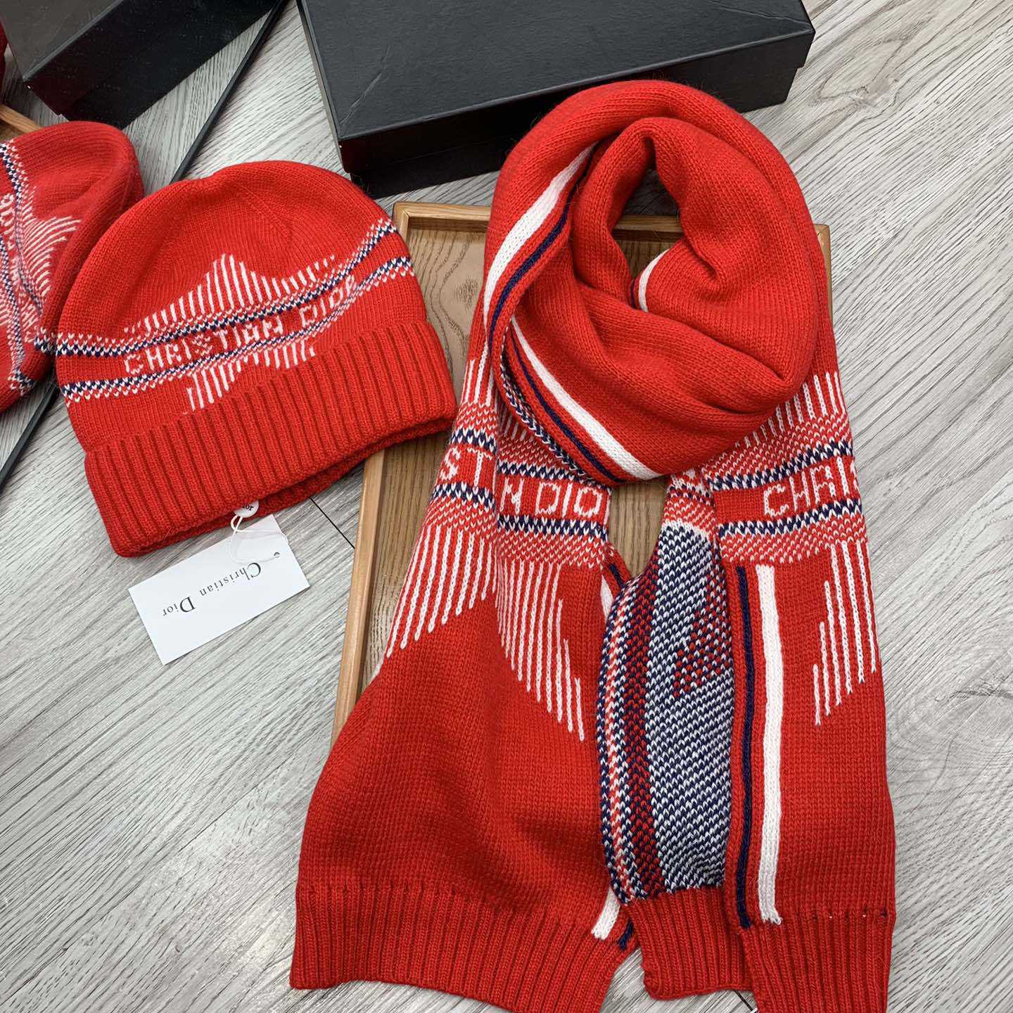 Dior Beanie And Scarf - 