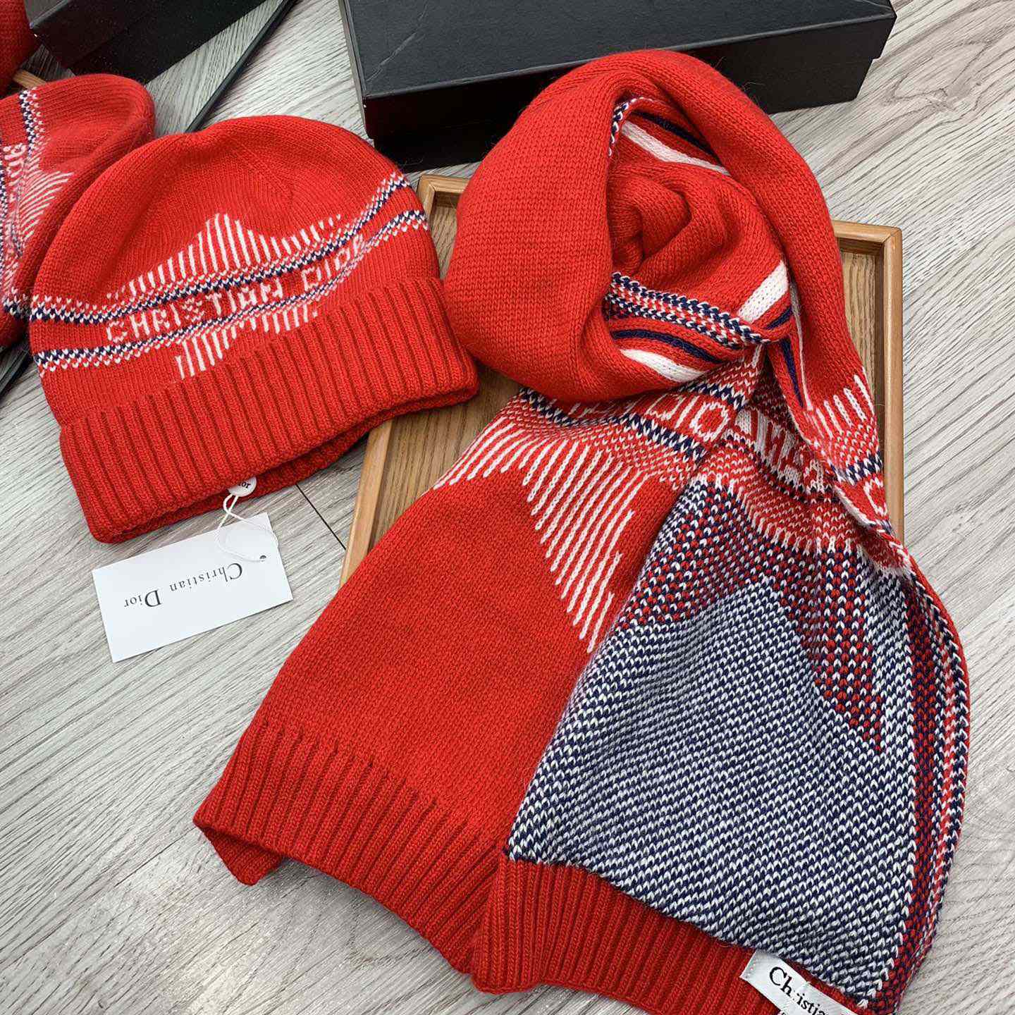 Dior Beanie And Scarf - 