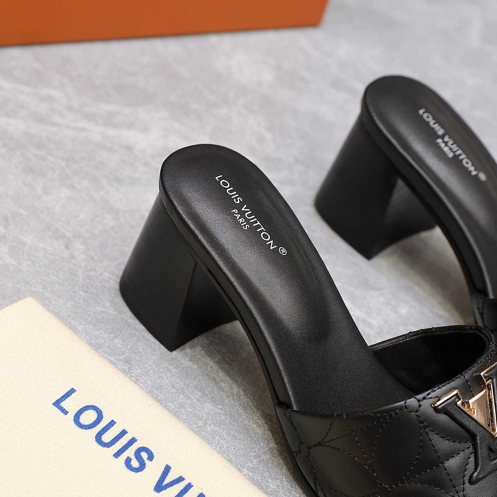 Louis Vuitton LV Capri Mule    - 