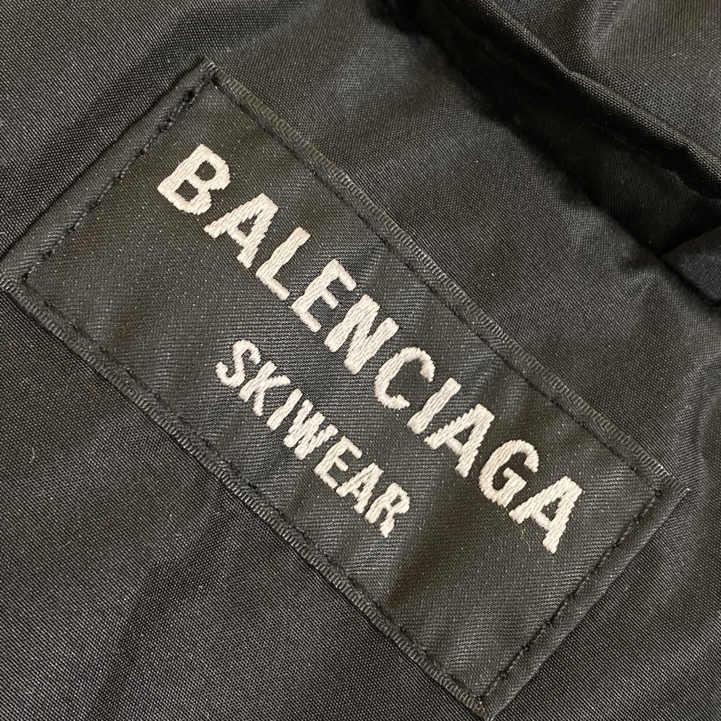 Balenciaga 3B Sports Icon Ski Parka In Black  - 