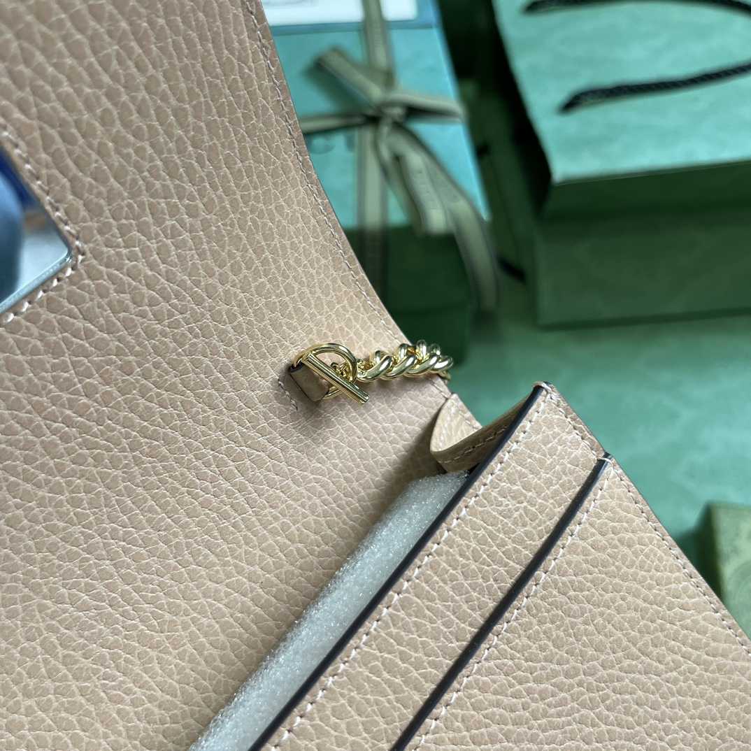 Gucci GGG Marmont Mini Chain Wallet - 