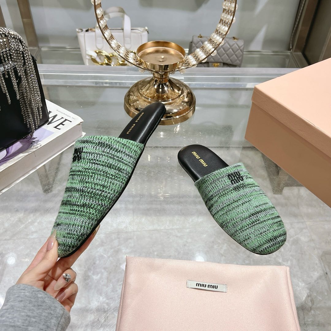Miu Miu Wool slippers - 