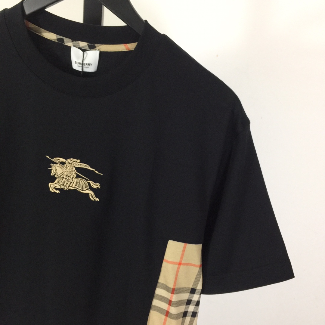 Burberry Cotton T-shirt - 