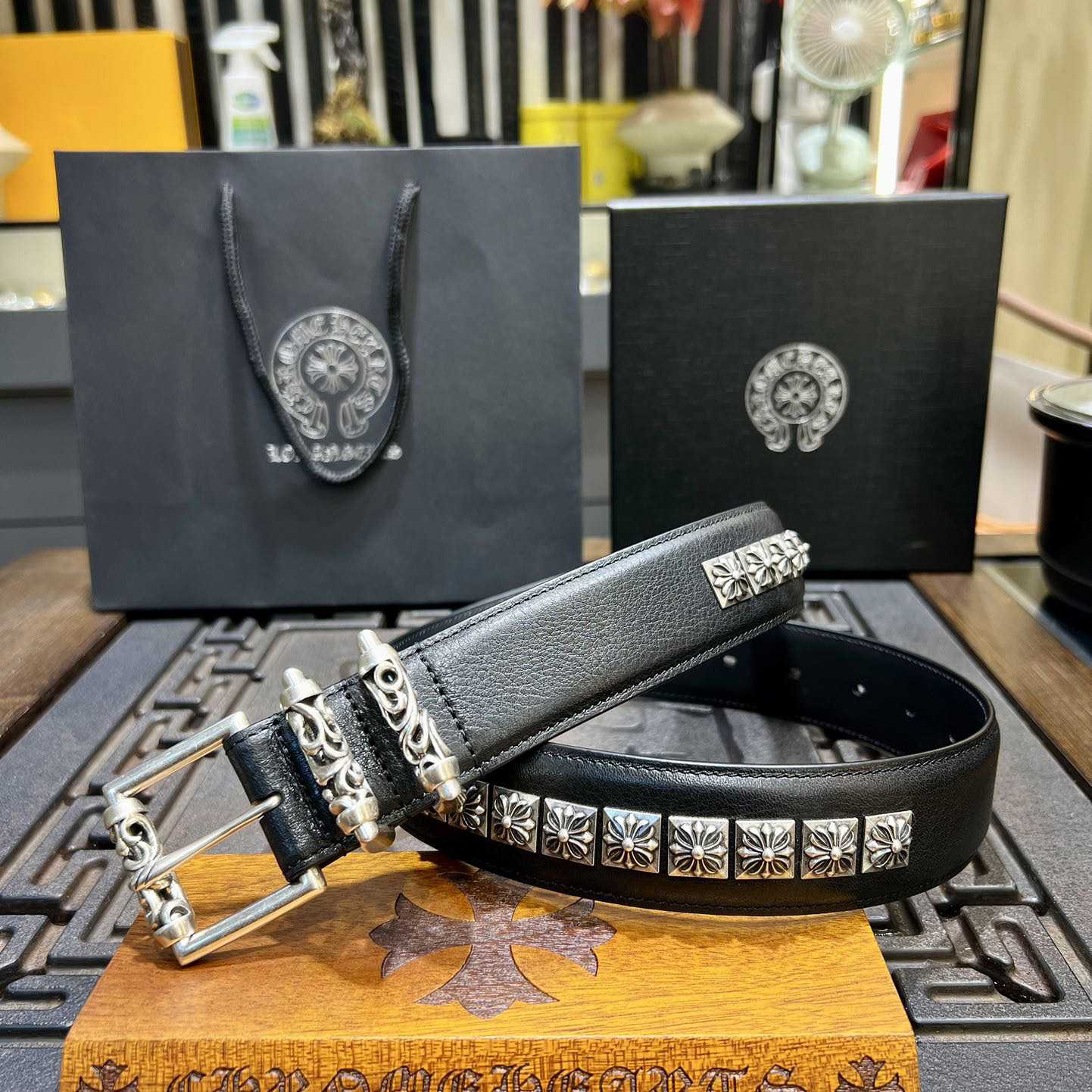 Chrome Hearts Retro Punk Rock Genuine Leather Belt   38MM - 
