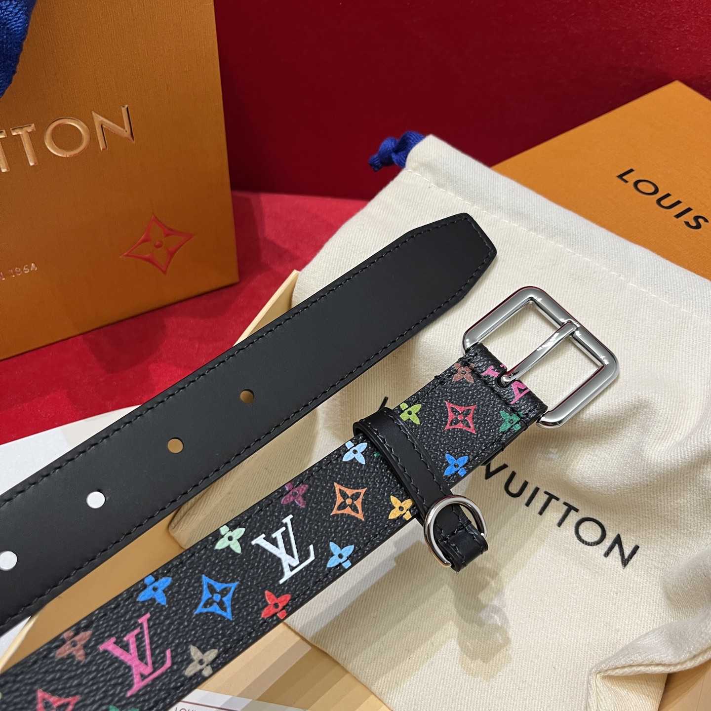 Louis Vuitton LV x TM LV D-Ring 30mm Belt   M8982W - 
