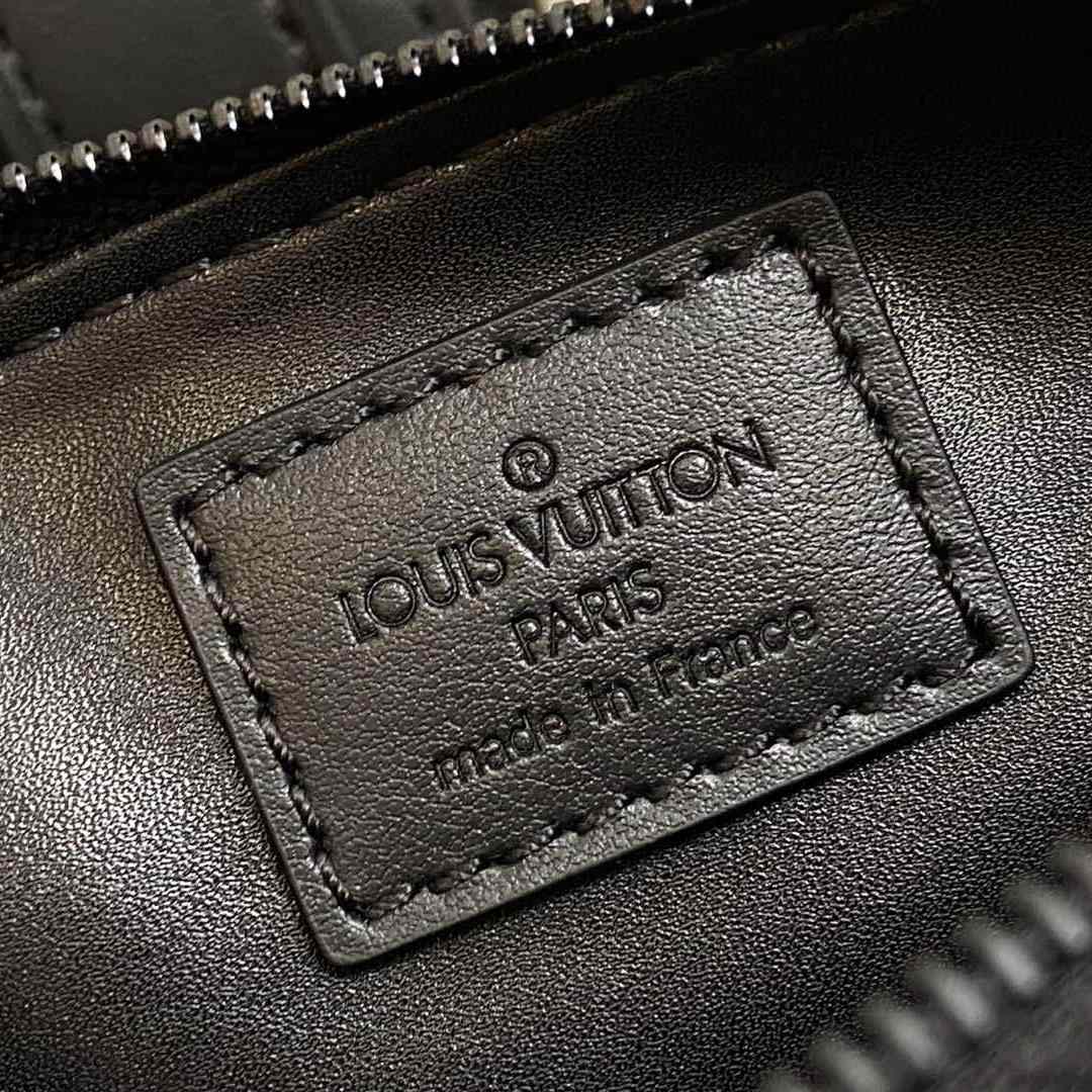 Louis Vuitton Speedy P9 Bandoulière 30   M21108 - 
