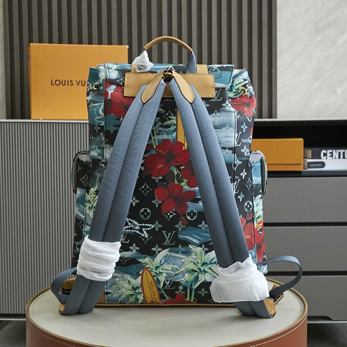 Louis Vuitton Christopher MM  M24996 - 