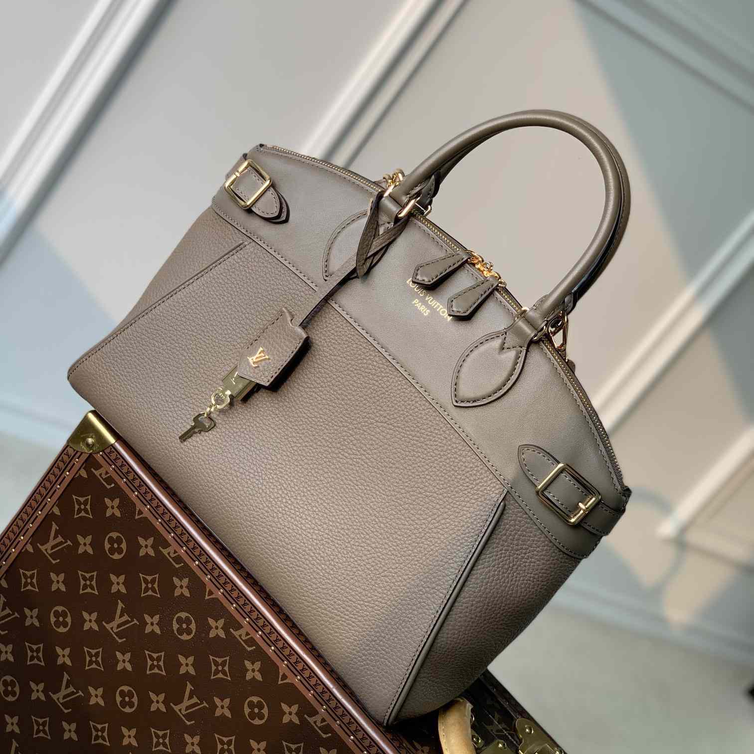 Louis Vuitton Vendôme MM  M22927 - 