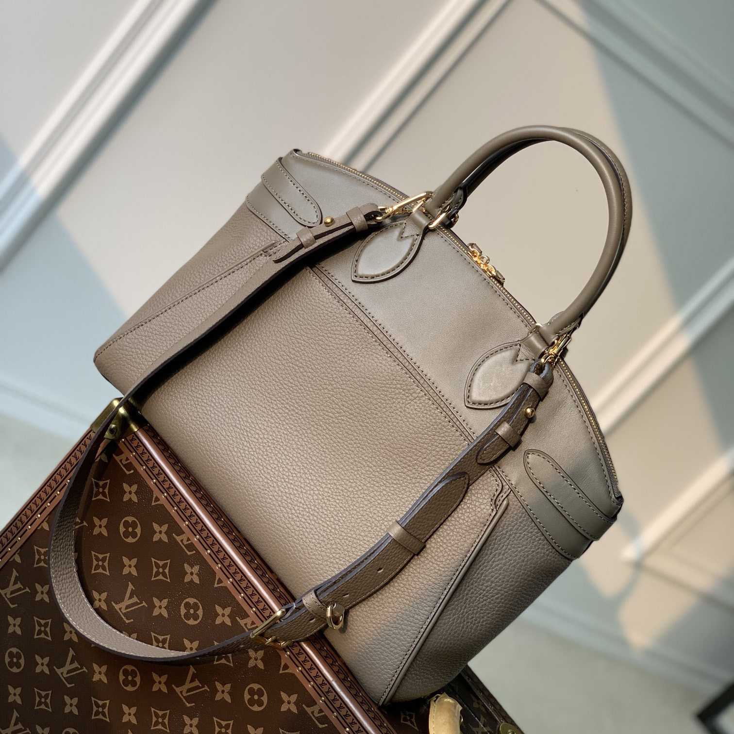Louis Vuitton Vendôme MM  M22927 - 