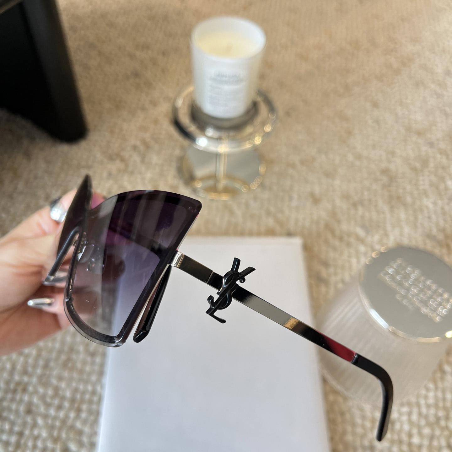 Saint Laurent SL M121F Sunglasses   - 