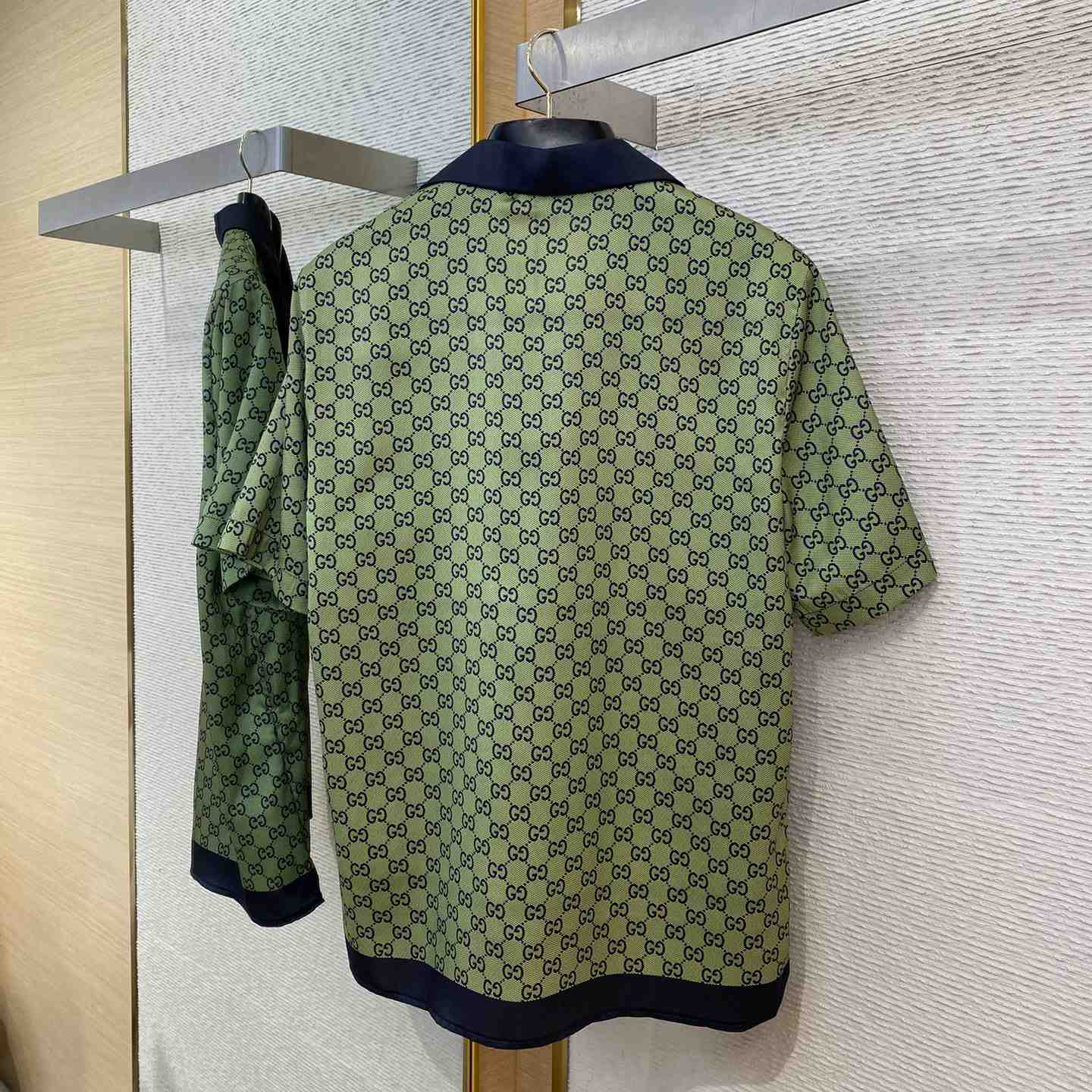 Gucci Printed Silk Shirt - 