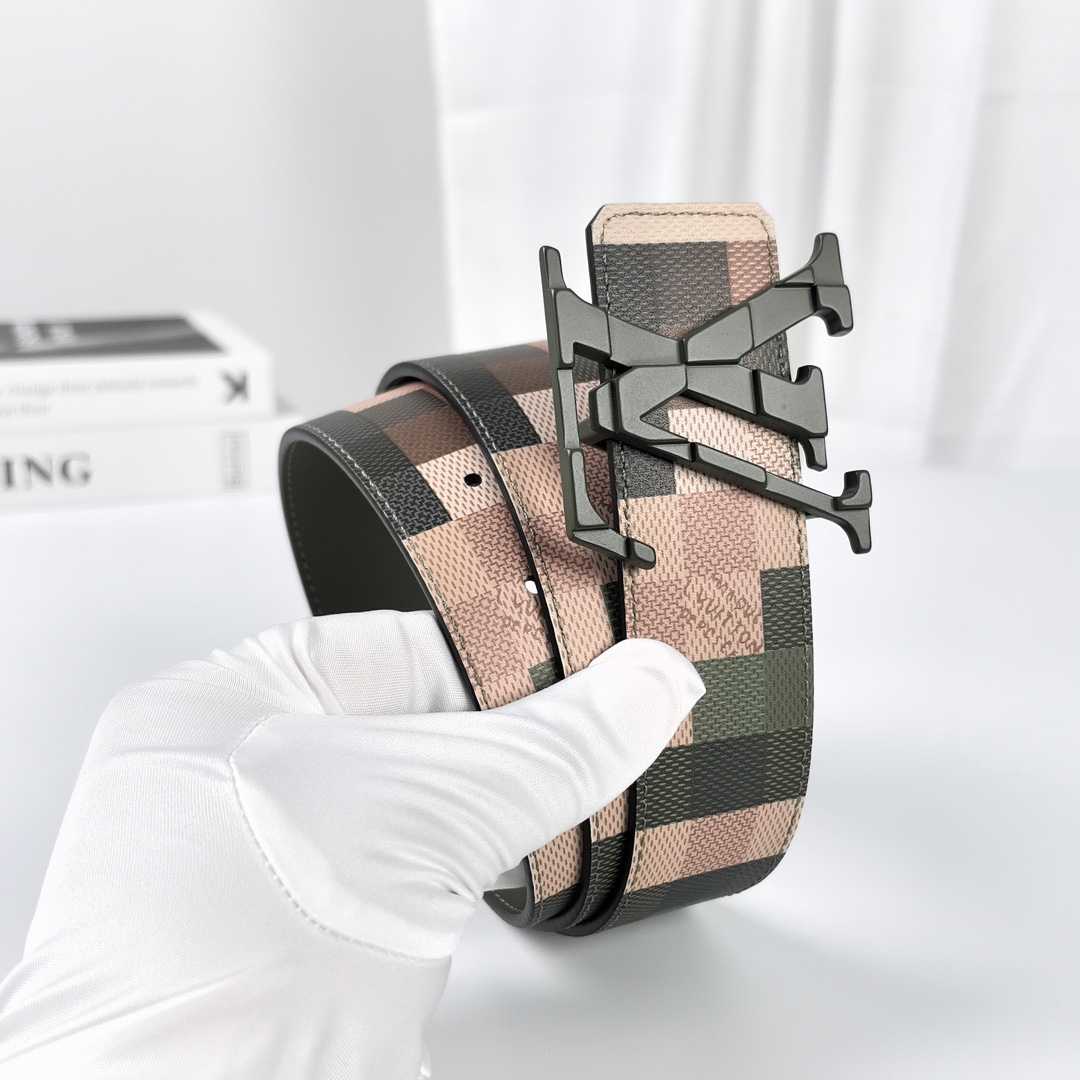 Louis Vuitton LV Mega Pixel 40mm Reversible Belt - 