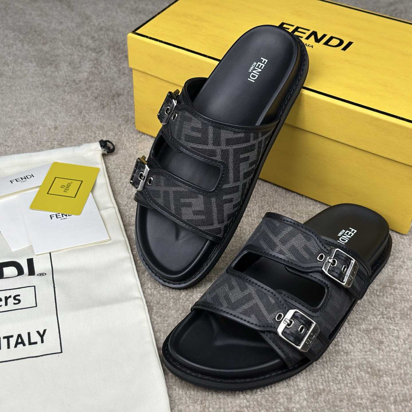 Fendi Feel Sandals  - 