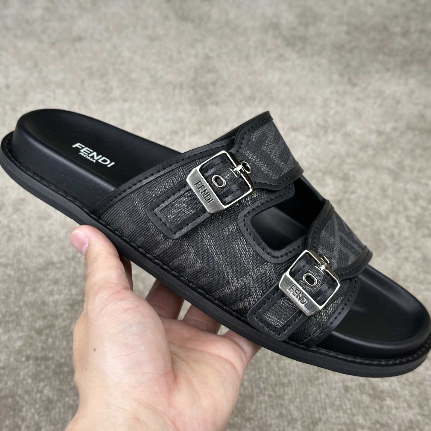 Fendi Feel Sandals  - 