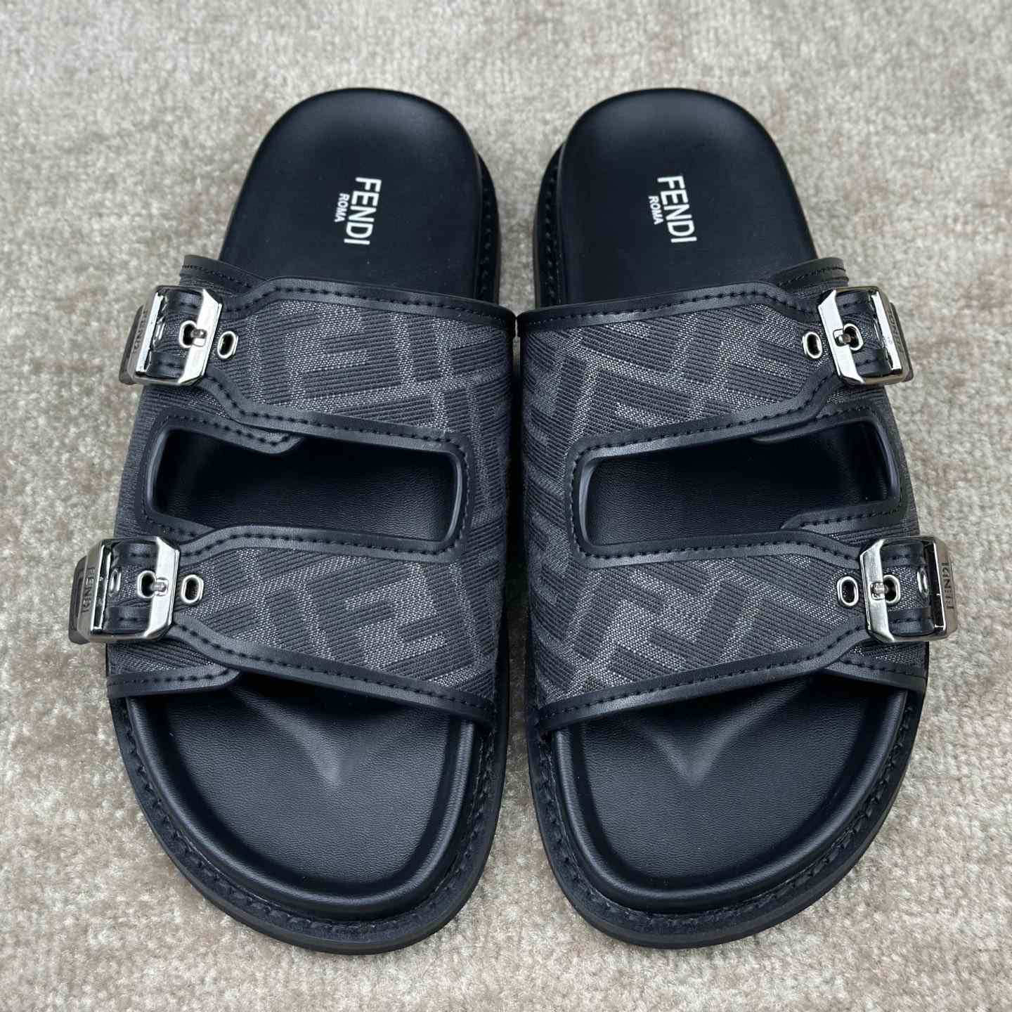 Fendi Feel Sandals  - 