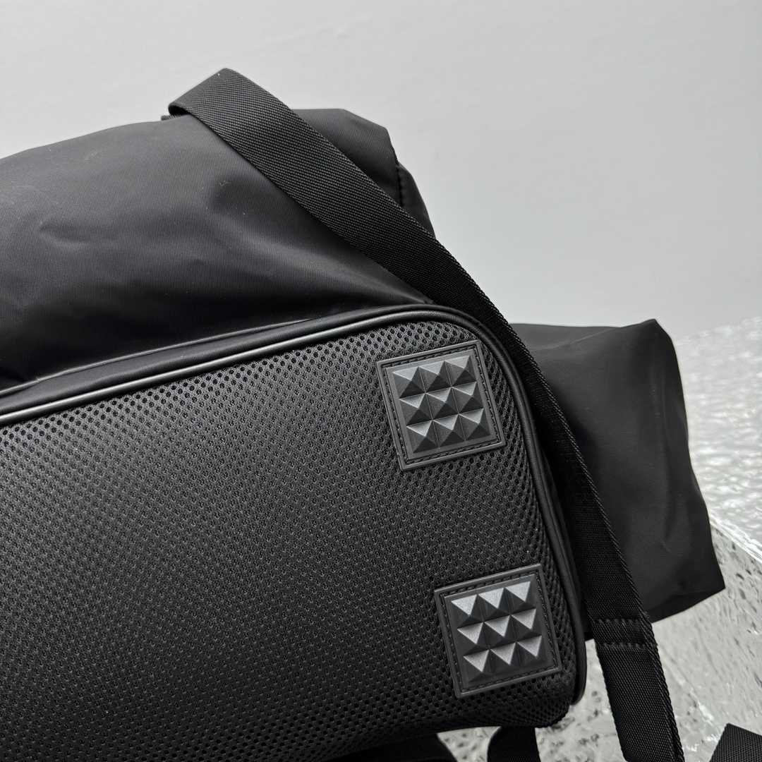 Maison Margiela Black High Tech XL Backpack - 