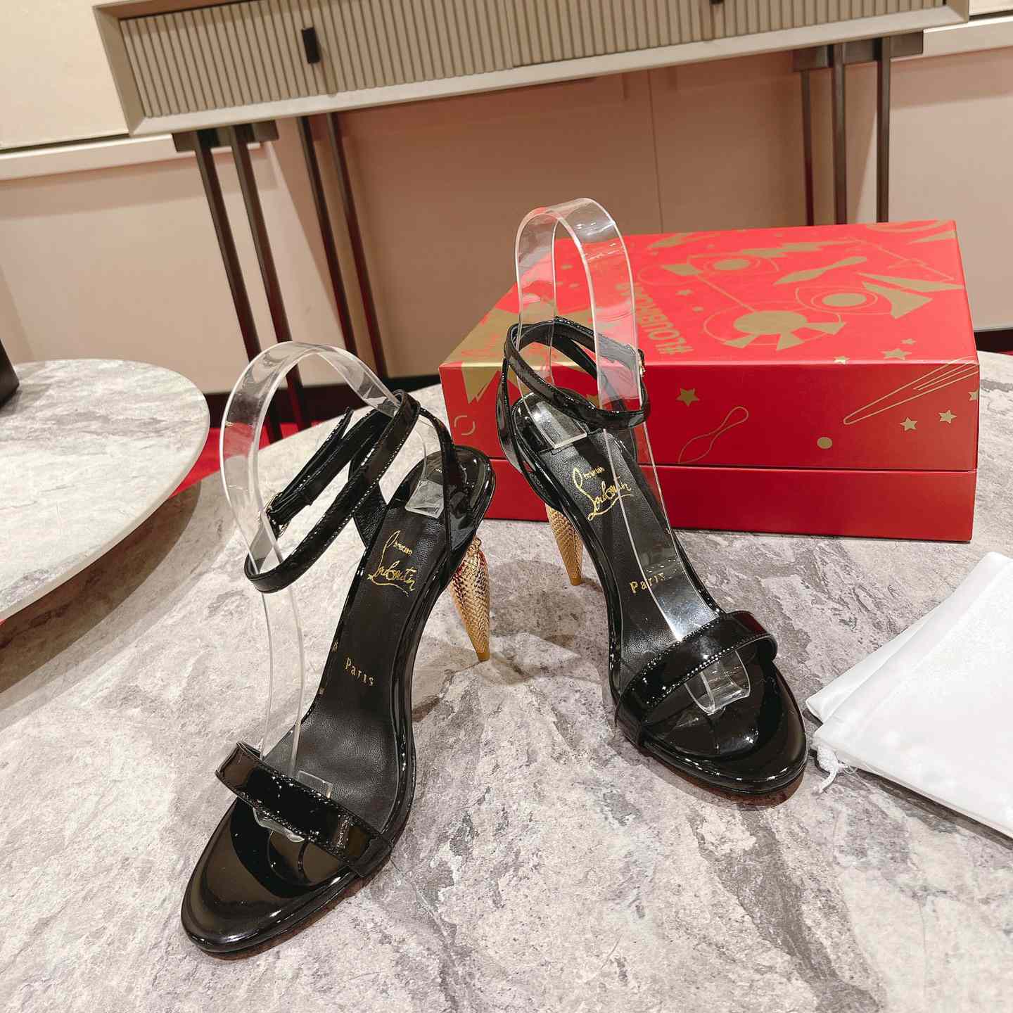 Christian Louboutin Patent Galva Lipqueen 100 Sandals - 