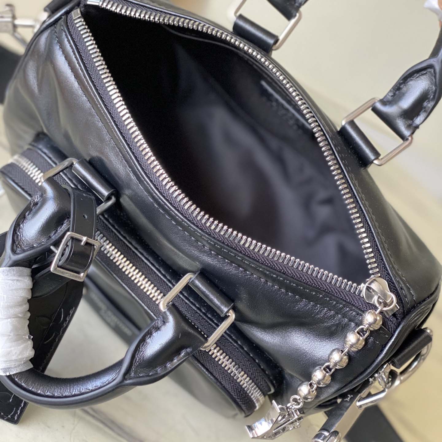 Louis Vuitton Keepall Cargo Bandoulière 25   M13988 - 