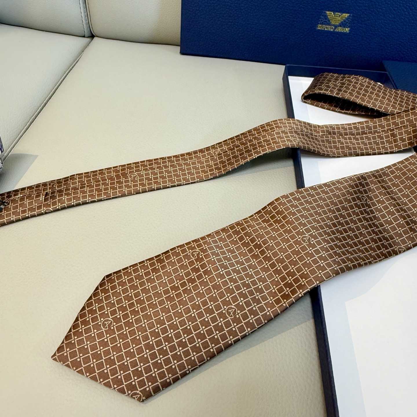 Hermes Maillons Vagues Tie - 